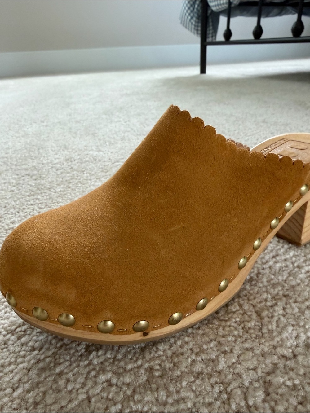 Bensimon Suede Leather Wooden Clogs Mules Scalloped Tan Women’s Size 38 - Picture 3 of 9